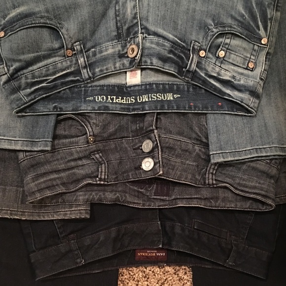 ‼️it's a STEAL‼️ Bundle of 3 size 6 jeans; EUC - Picture 3 of 4
