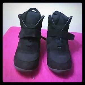 Black Sneaker Wedges Kids sz 12