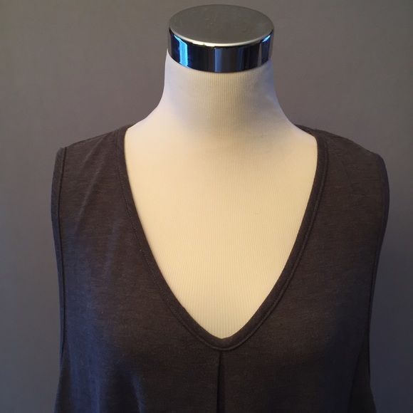 Sleeveless sweater dress or top - Picture 2 of 4