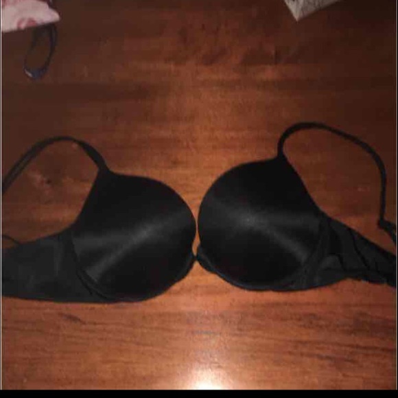 VICTORIA SECRET VERY SEXY PUSH UP BRA