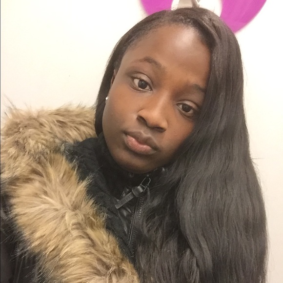 Meet your Posher, Consuelo - Picture 1 of 1