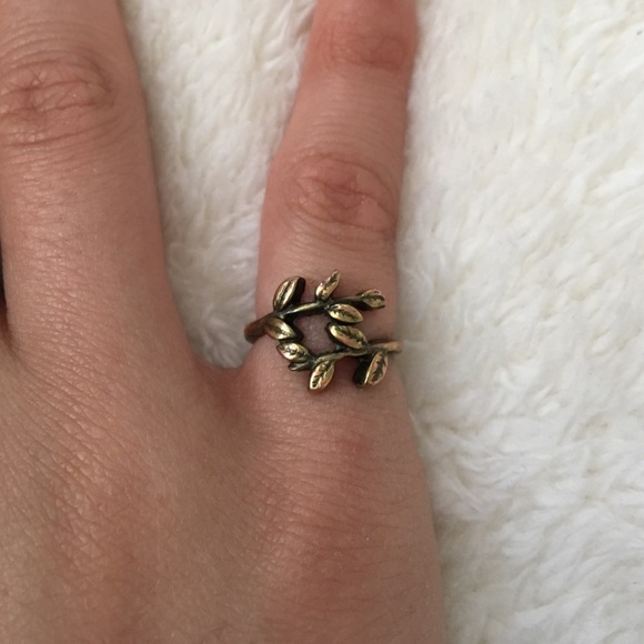Forever 21 Rings - Picture 4 of 4