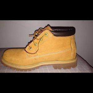 Short Classic Timberlands