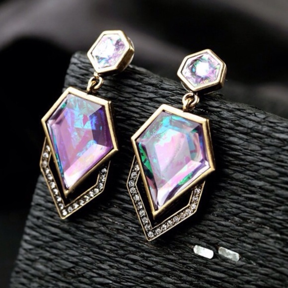 Jewelry - Beautiful Geometric Earrings