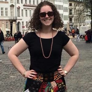 Meet your Posher, Caroline