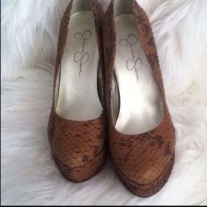 Jessica Simpson Waleo Platform Heel!