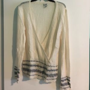 Guess sweater