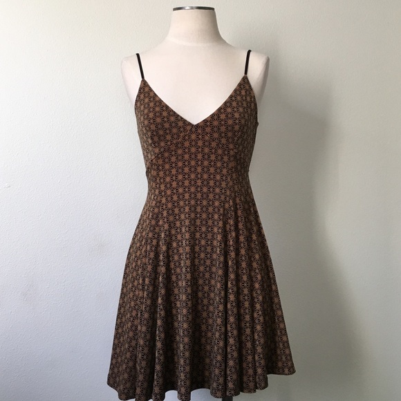 Silence + Noise- Open Back Black Print Dress SZ S