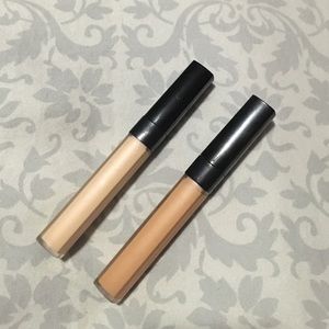 Chanel concealer