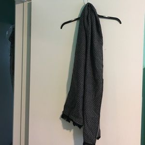 Geoffrey Beene Cashmere scarf