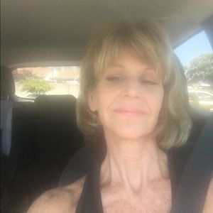 Meet your Posher, Kelli