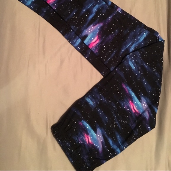 NWT Agnes & Dora leggings L