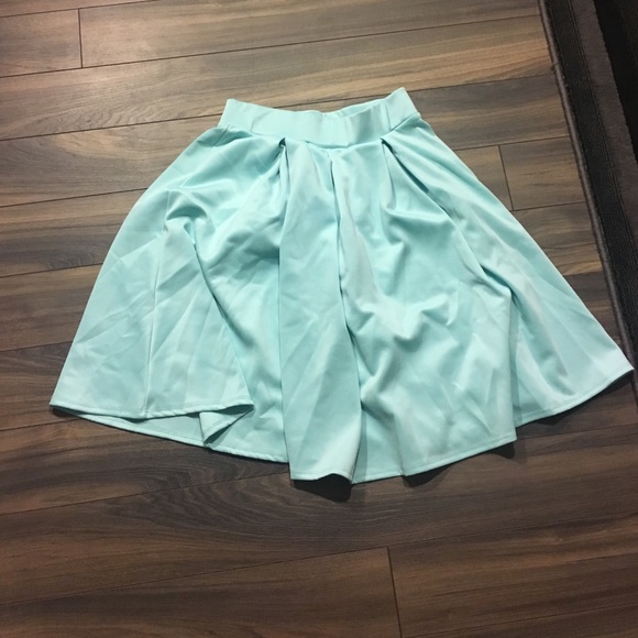 Teal skirt NWT