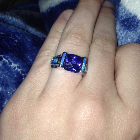 Brand New ring Sterling silver