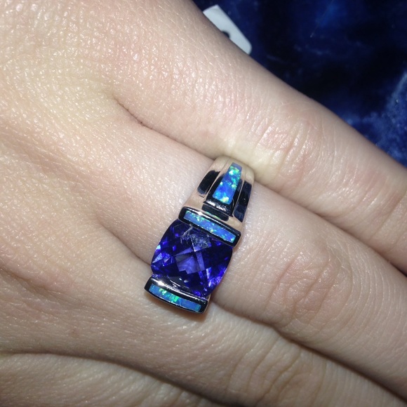 Brand New ring Sterling silver