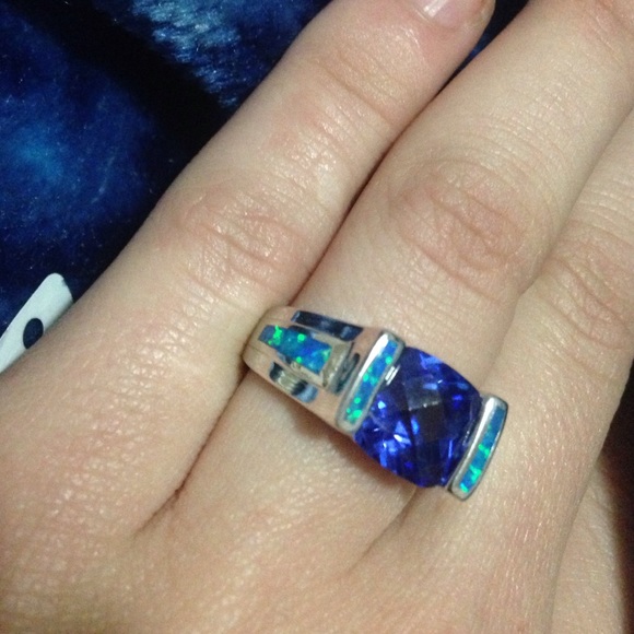 Brand New ring Sterling silver