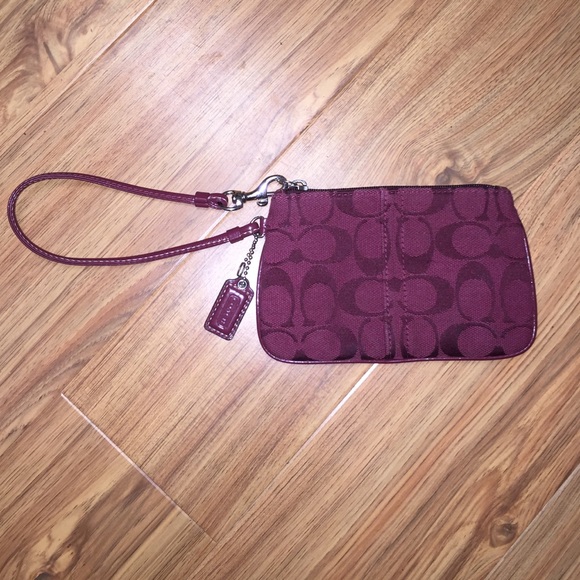 Coach Wristlet, Purple. Like New!