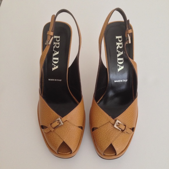 ‼️SOLD‼️ NIB [Prada] Retro Peep Toe Platform Heels - Picture 2 of 8