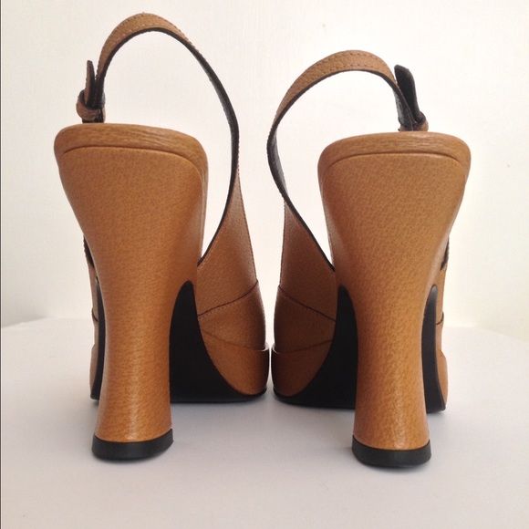 ‼️SOLD‼️ NIB [Prada] Retro Peep Toe Platform Heels - Picture 3 of 8