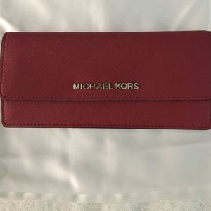 Michael Kors - Jet Set Travel Slim Wallet