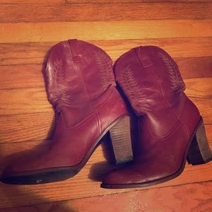 Cowboy boots fit like a 7 1/2-8