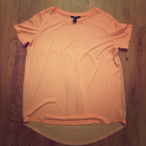 Forever 21 T Shirt
