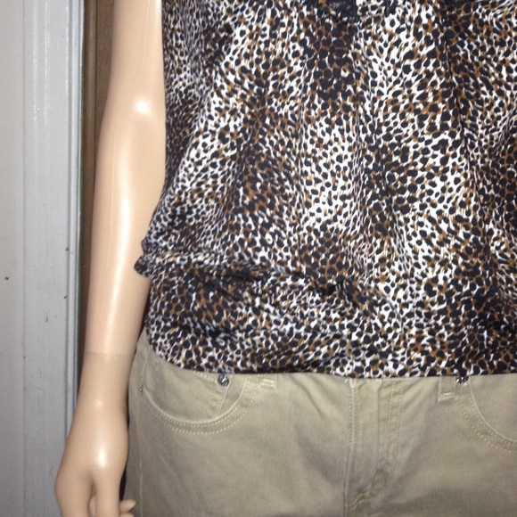 💥Halo Leopard Print Top💥 - Picture 5 of 8