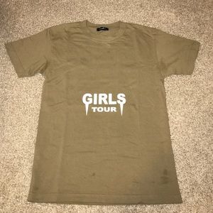 Sorella Girls Tour T shirt brandy Melville