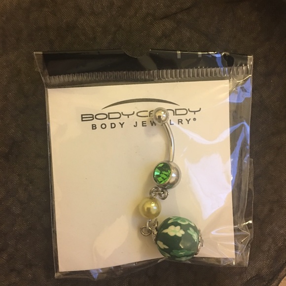 Green belly button ring