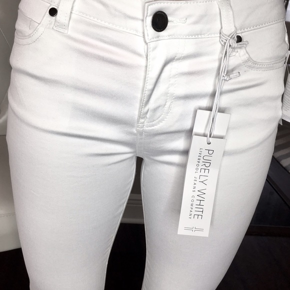 cut white jeans