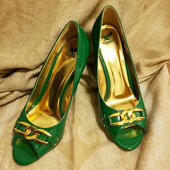 Emerald Green peep-toe wedges