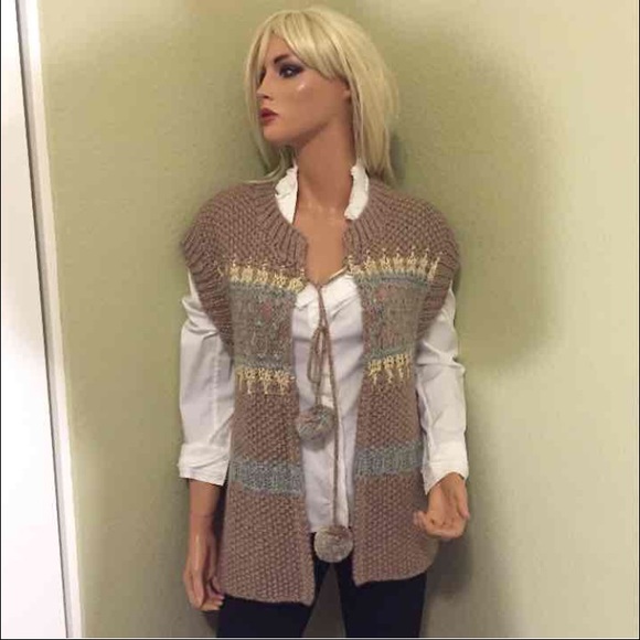 HAZEL Cozy Novelty Sweater Vest