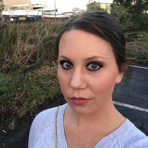 Meet your Posher, Cara