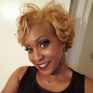 Meet your Posher, Velma