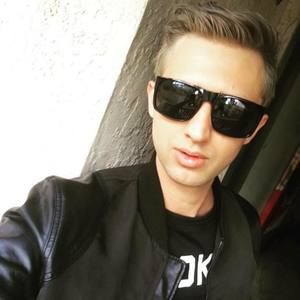 Meet your Posher, Michael