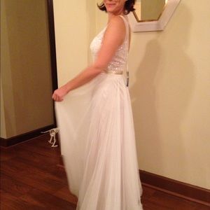 Meet your Posher, Elizabeth