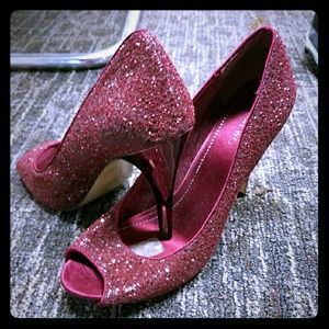 Nine West red sparkle peep toe heel