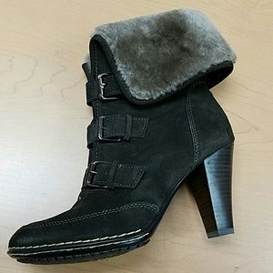 Sofft High-heeled Booties