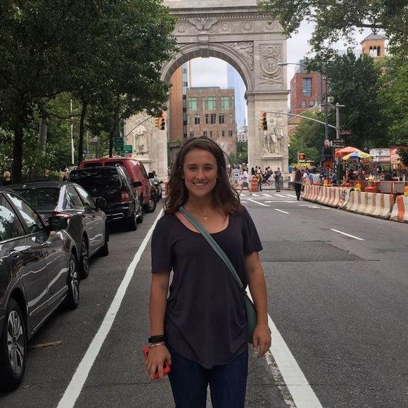 Meet your Posher, Madison - Picture 1 of 1