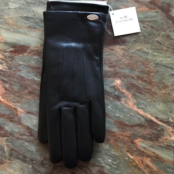 ❌sold❌Coach black leather gloves Sz 8 xmas Gift - Picture 2 of 4