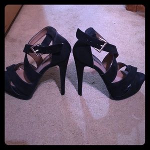 Brand NEw Forever 21 Heels