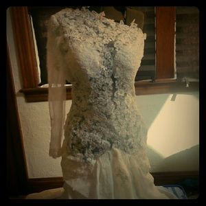 Size 8 ivory white very sexy evening gown