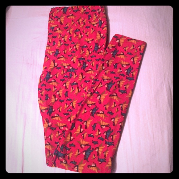 LulaRoe tall n curvy red butterfly leggings