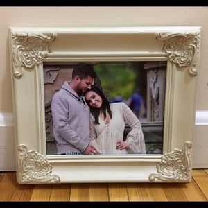 Wall frame / Picture frame