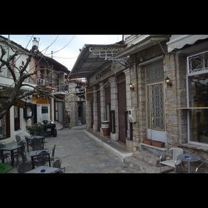 Meet your Posher, Tram