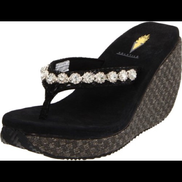 Volatile Black Wedge Sandals Sz 7 - Almost New!