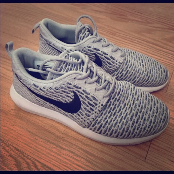 Nike Roshe Flynit