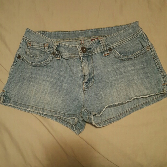 Bongo jean shorts size 9