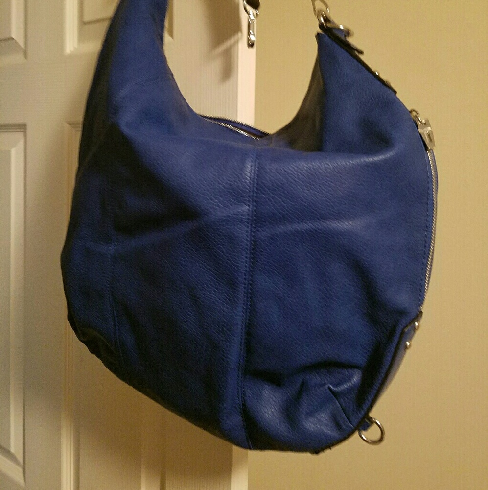 Purse - Picture 2 of 3
