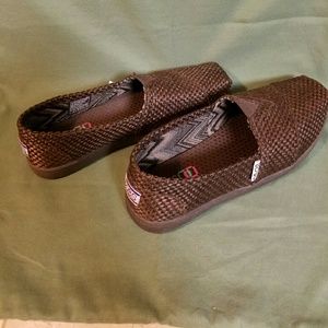 Bob's by Sketchers size 7 womens shoes